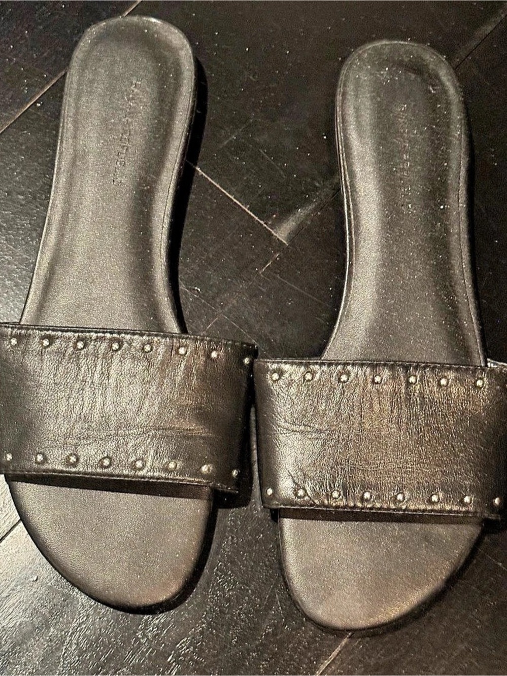 Banana Republic Slides in Black- size 7.5